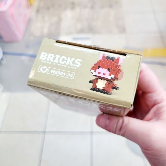 Brand New Disney Lion King Pumbaa Bricks Lego Figure - Picture 2 of 5